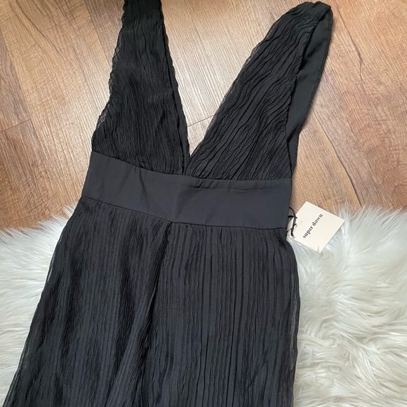 SUPERDOWN Winona Pleated Black Jumpsuit - Picture 3 of 4